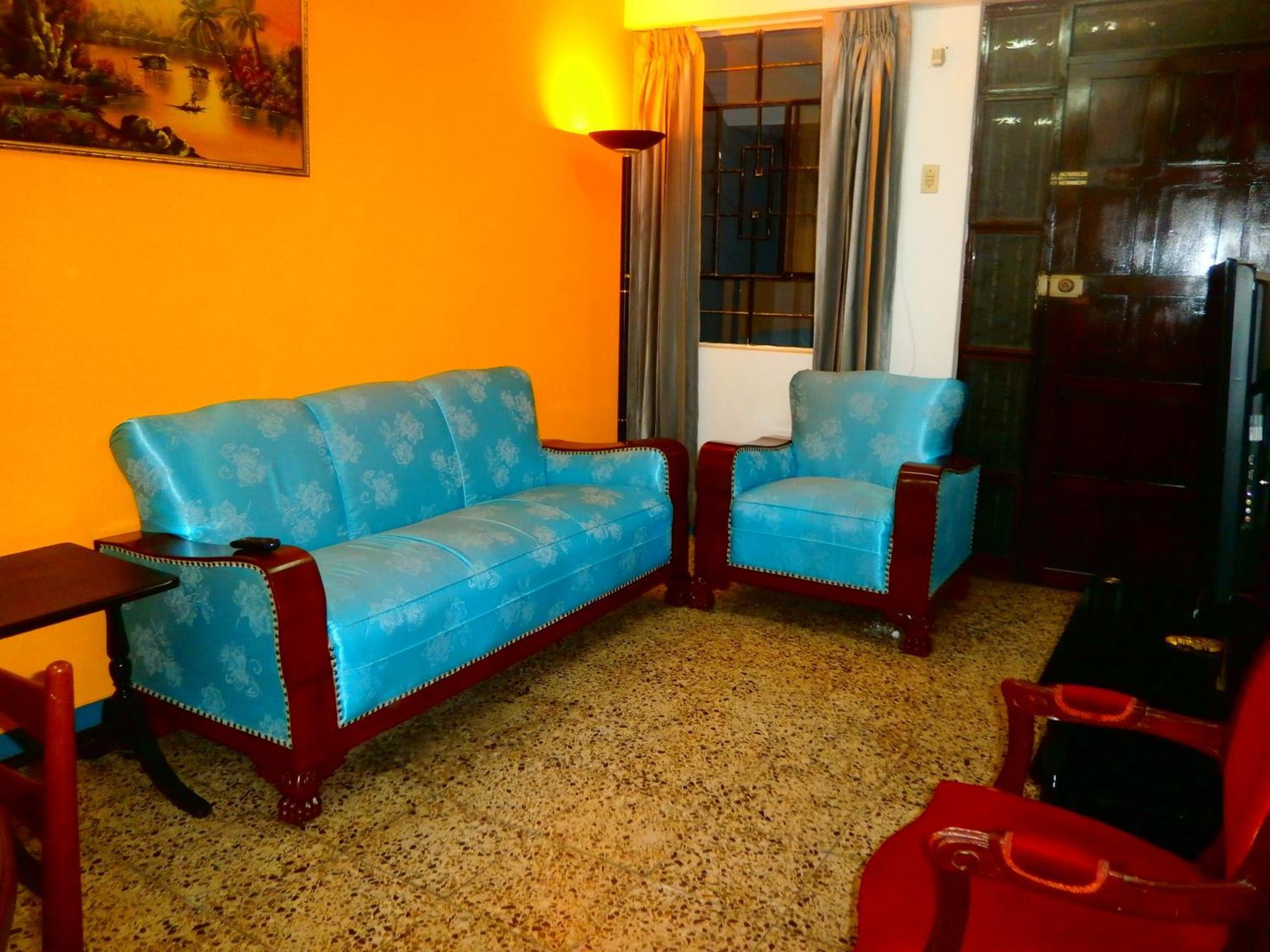 Strenua - Las Quintanas Hostel Trujillo Ruang foto