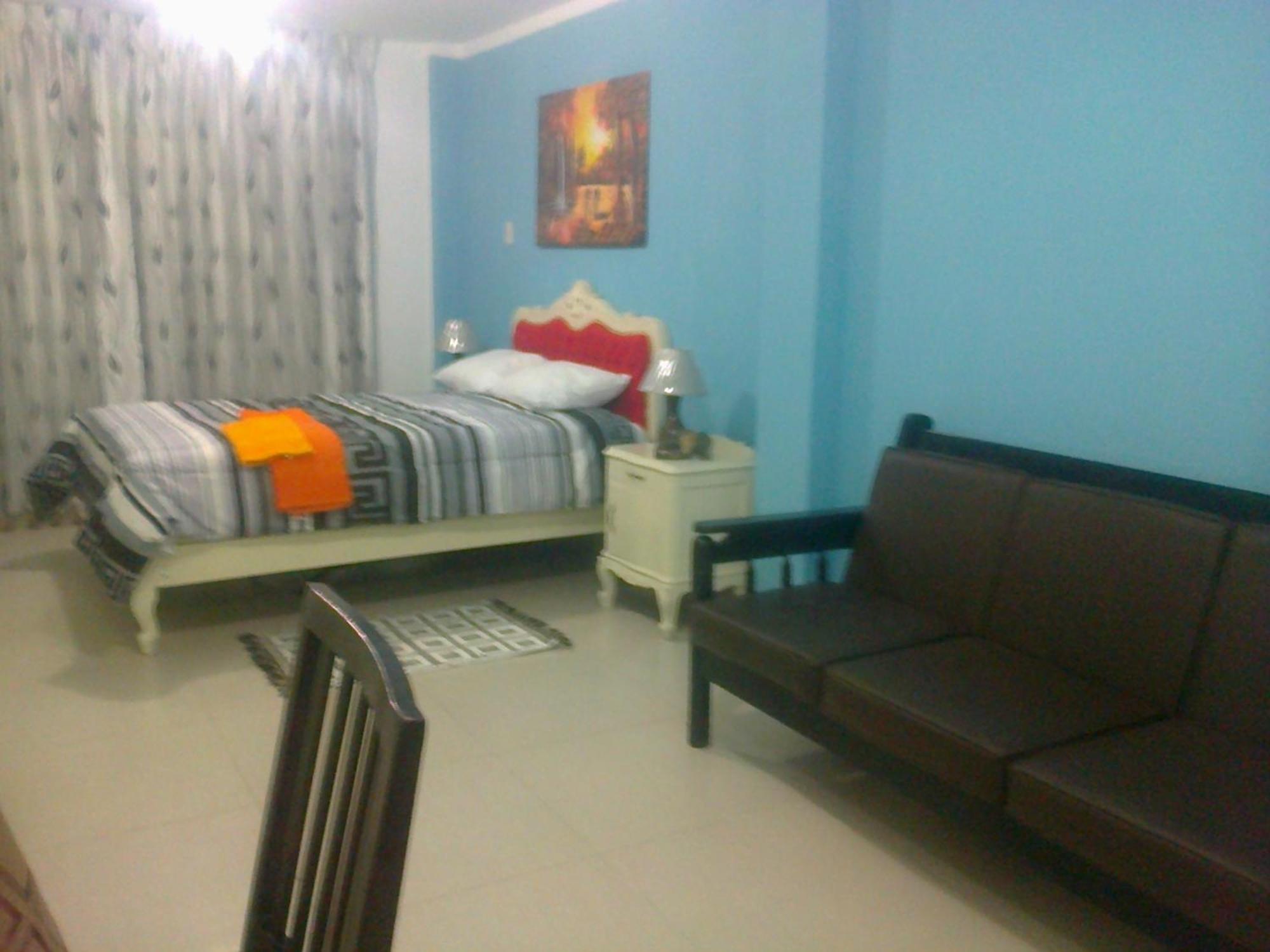 Strenua - Las Quintanas Hostel Trujillo Ruang foto